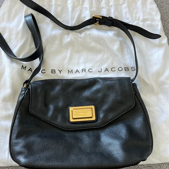 Marc Jacobs | Bags | Marc Jacobs Black Crossbody Bag | Poshmark